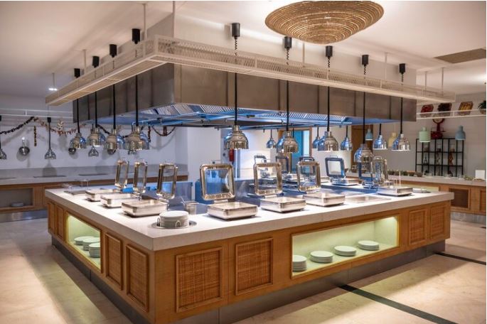 Streamlining Homes and Services: Noida’s Premier Kitchen Appliances Manufacturers, Legal Consultants, and Packers & Movers