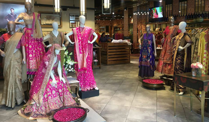 Capital of Couture: Unveiling the Best Fashion Traders and Manufacturers in Delhi