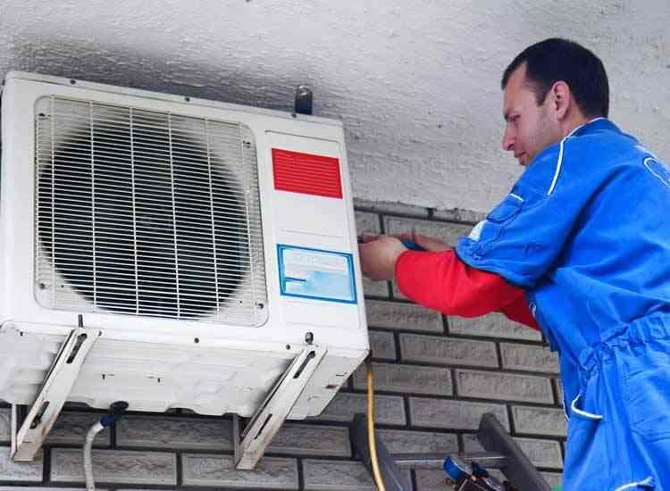 Keeping Your Delhi Home Cool and Comfortable: Top Houseware Traders and AC Repair Services