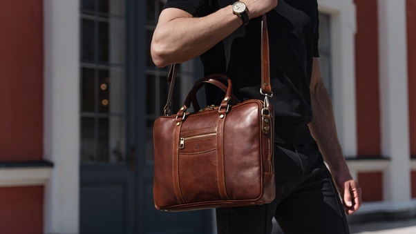 Elevate Your Style: The Perfect Blend of Leather Belts and Bags for Men